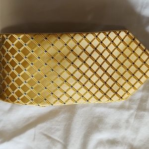 Van Heusen Mens Dress Tie All Silk Gift Dad Gold stain shield!